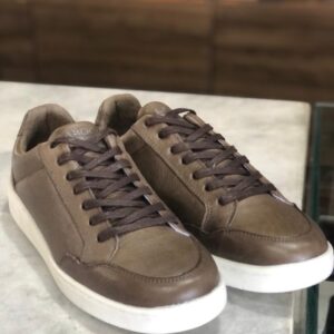 SAPATO CASUAL EM COURO LEGÍTIMO